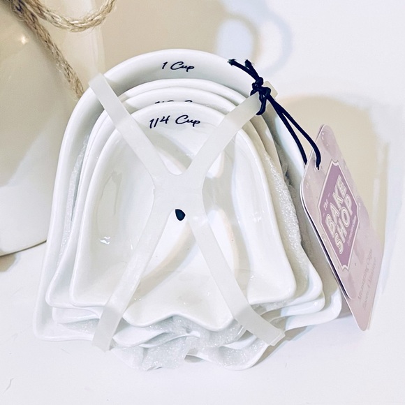The Bake Shop Ghost Measuring Cups - Picture 3 of 10